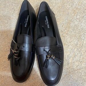Ladies Kenneth Cole loafers